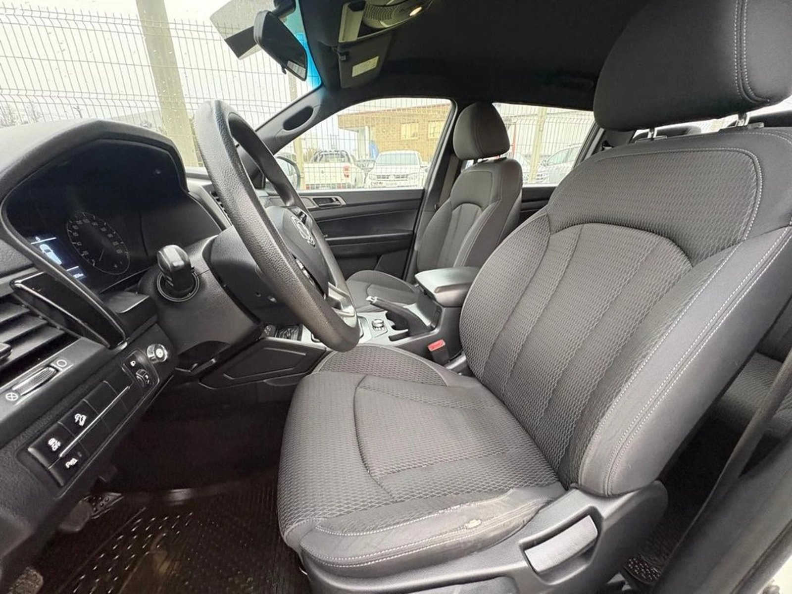 SSANGYONG GRAND MUSSO 2.2 MT 4X4 DIESEL 2023 - Imagen 10 de 11