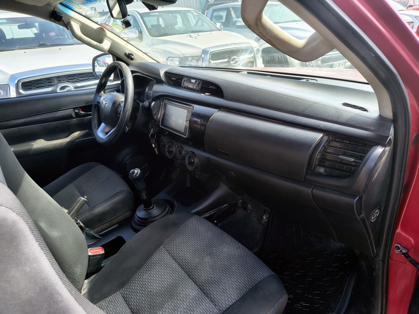Toyota HILUX TSS 2.4 DIESEL 4X4 T/M 2022 - Imagen 19 de 20