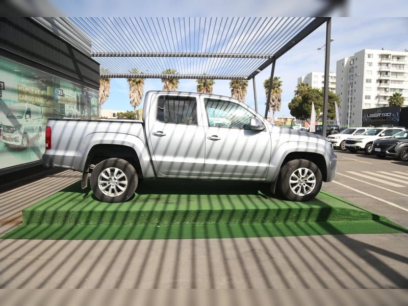 Volkswagen AMAROK 2.0 TREDLINE MT 4X4 DIESEL 2023 - Imagen 4 de 20