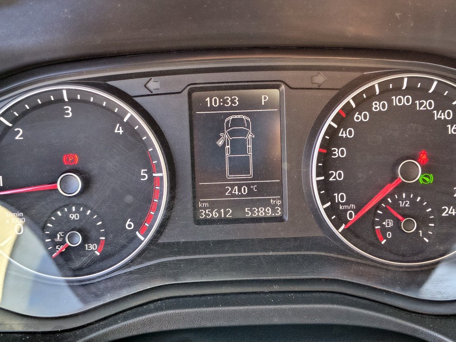 Volkswagen AMAROK 2.0 COMFORTLINE 4MOTION 2023 - Imagen 13 de 20
