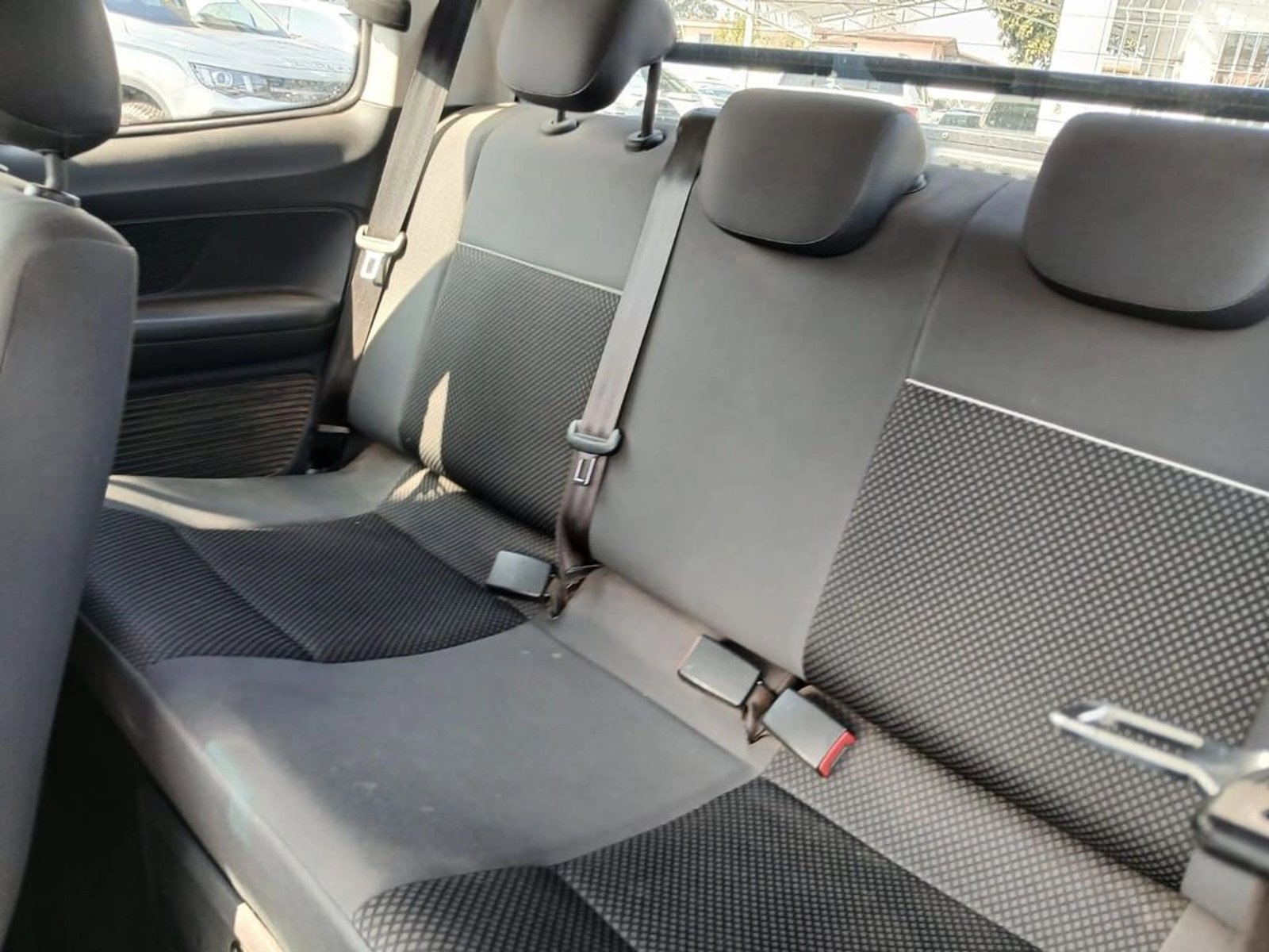 Volkswagen SAVEIRO Saveiro 1.6 MT Cab Ext Confortline 2023 - Imagen 16 de 17