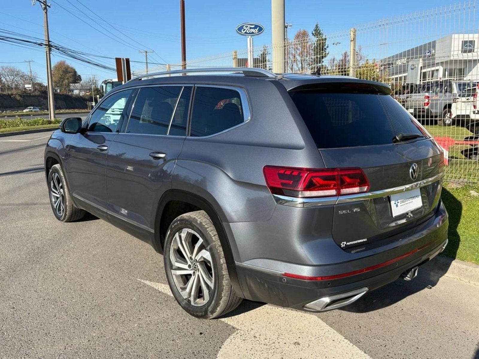 VOLKSWAGEN ATLAS LIMITED 4MOTION 2024 - Imagen 6 de 13
