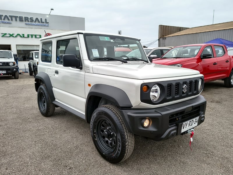 Suzuki JIMNY GL WINCHE MT 4X4 PRECIO+ IVA 2026 - Imagen 3 de 19