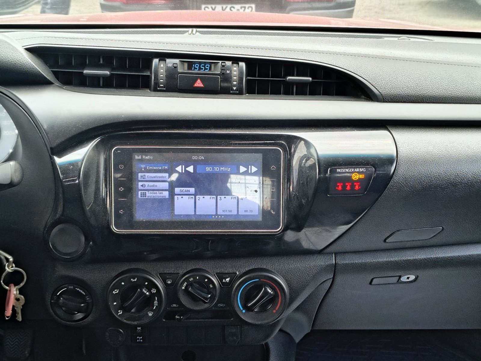 Toyota HILUX HILUX TSS 2.4 DIESEL 4X4 T/M 2023 - Imagen 17 de 20