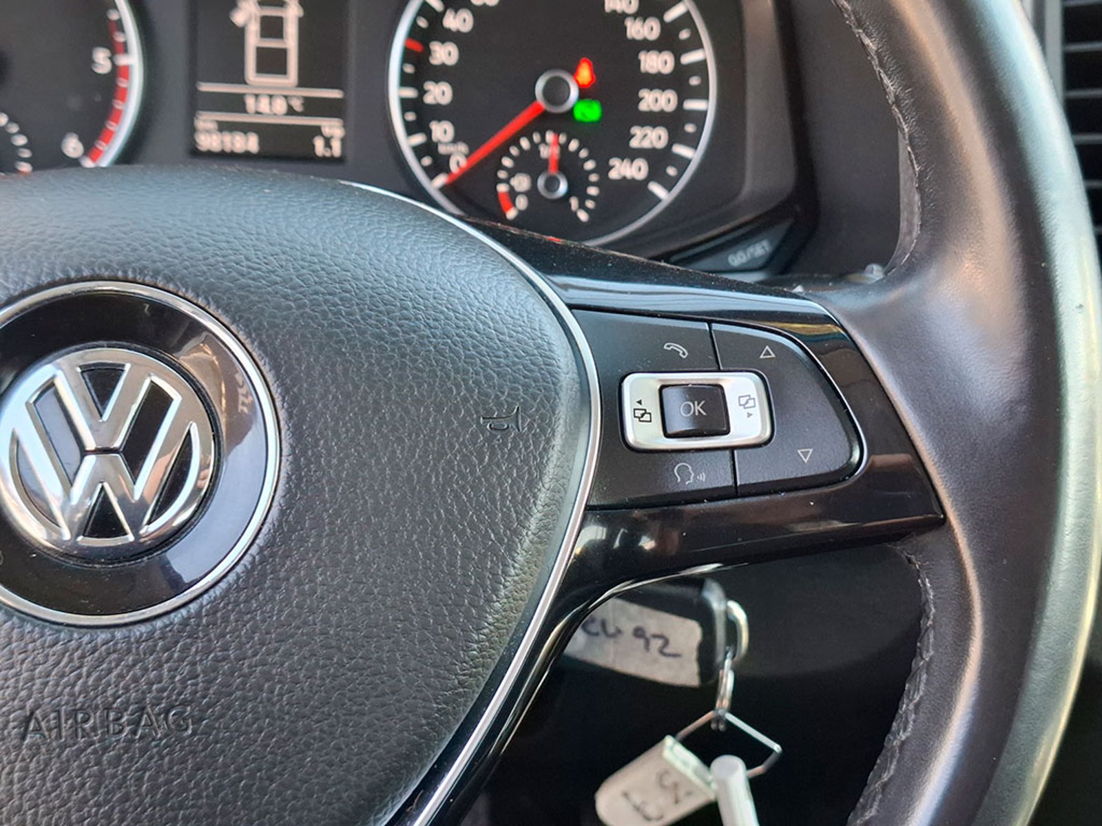 Volkswagen AMAROK 2.0 HIGHLINE 4MOTION 2023 - Imagen 12 de 20