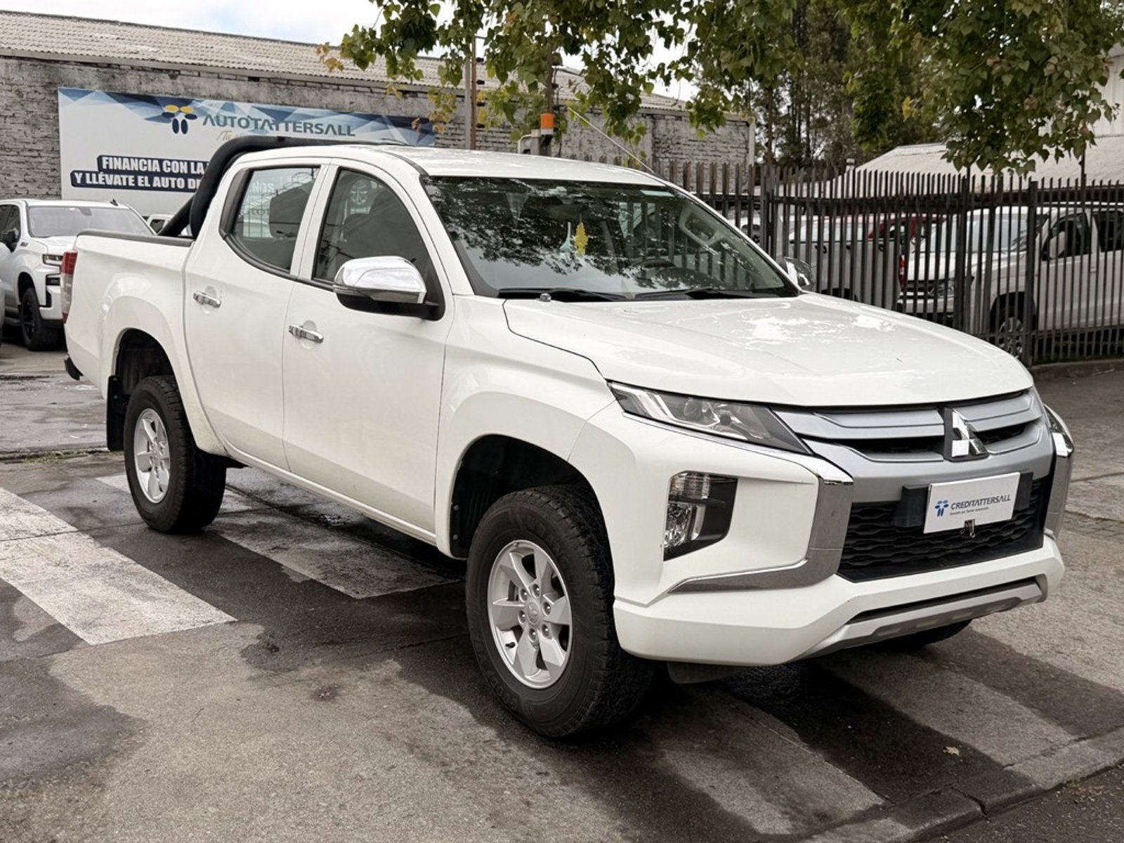Mitsubishi L200 2.4 KATANA CR 2023 - Foto 3 de 20