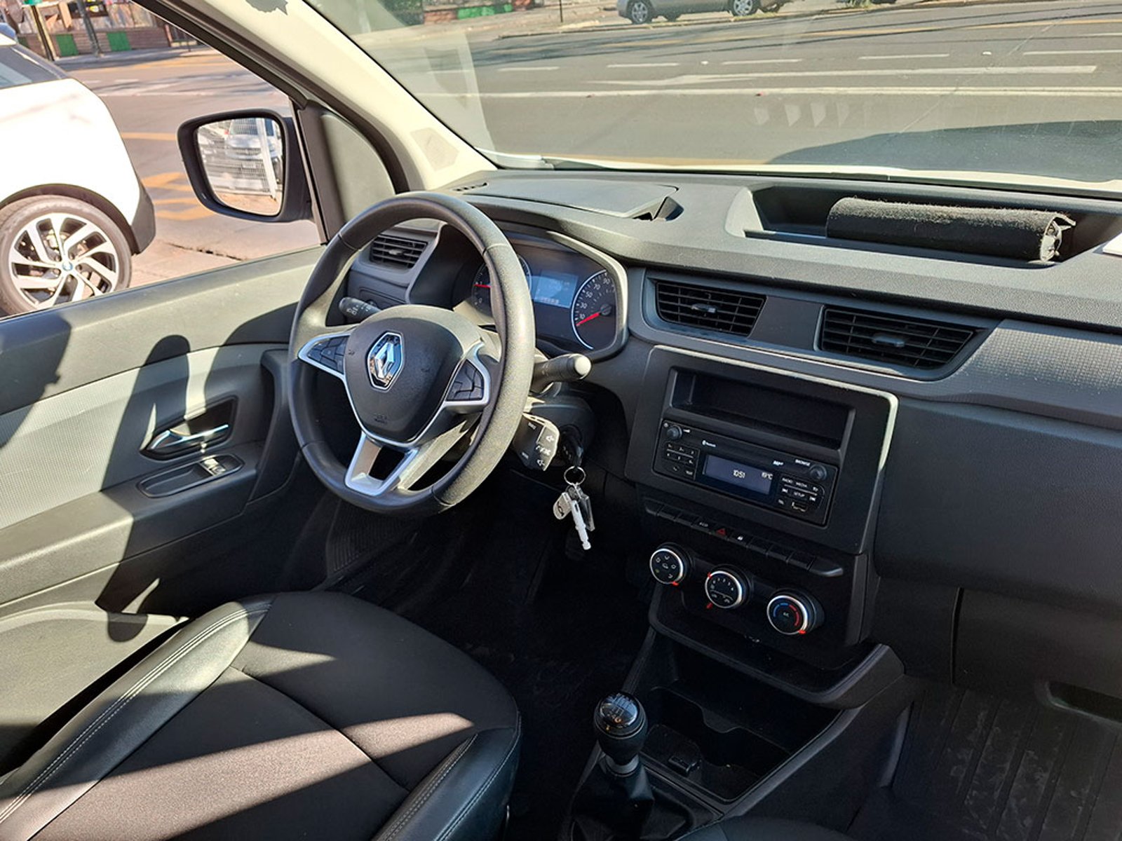 RENAULT EXPRESS 1.5 ZEN 2023 - Imagen 8 de 20