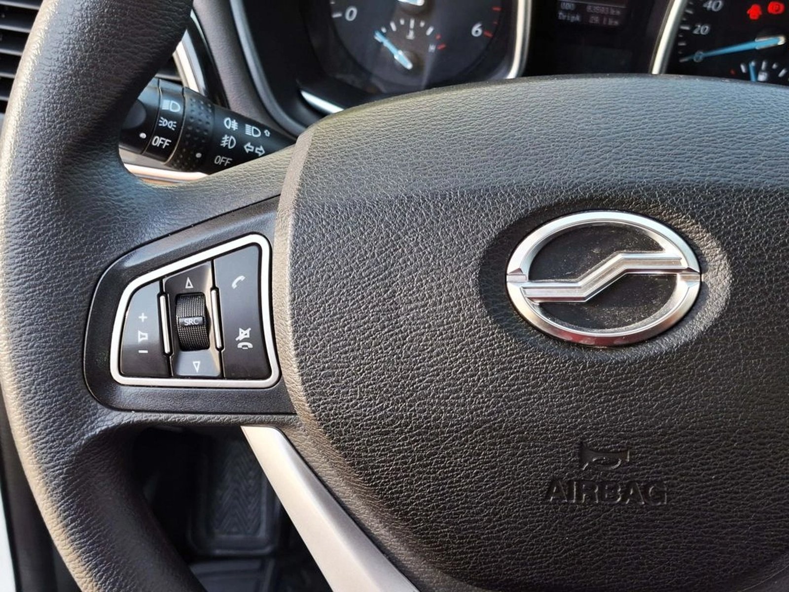 ZX Auto TERRALORD 2.5 DLX MT 4X2 2022 - Imagen 17 de 20