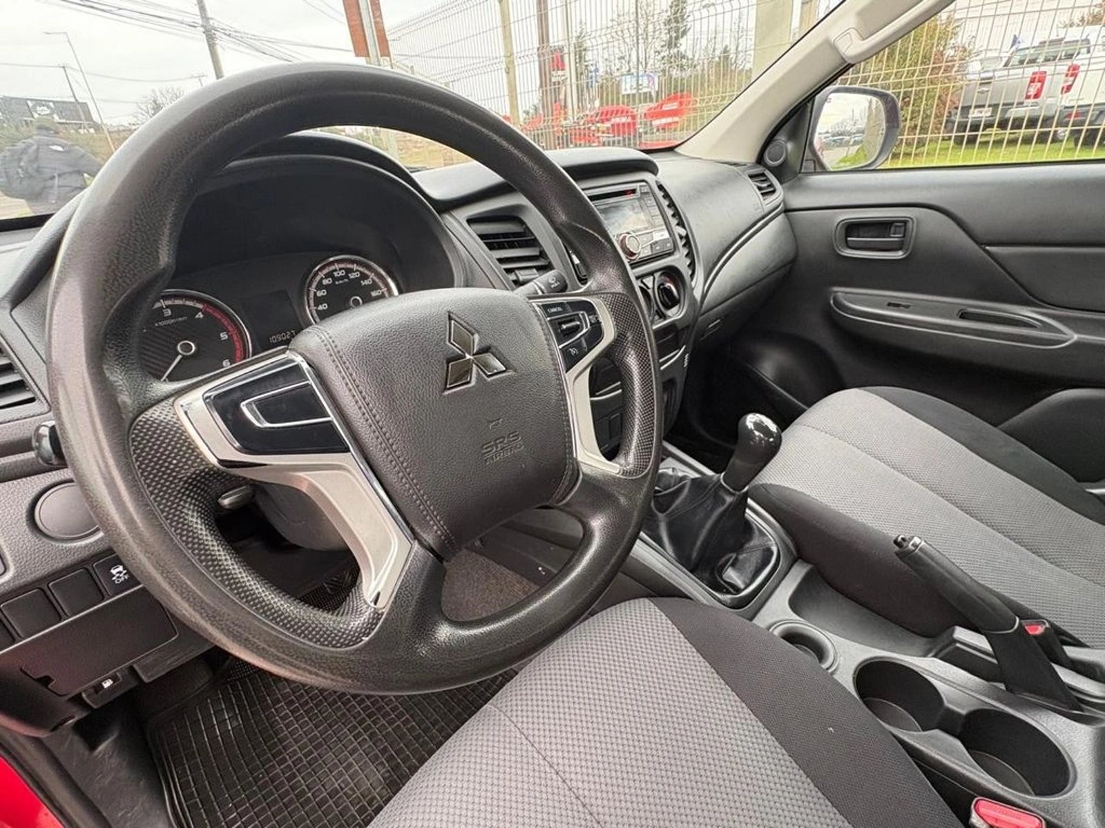 MITSUBISHI L200 CR KATANA 4X2 2022 - Imagen 9 de 12