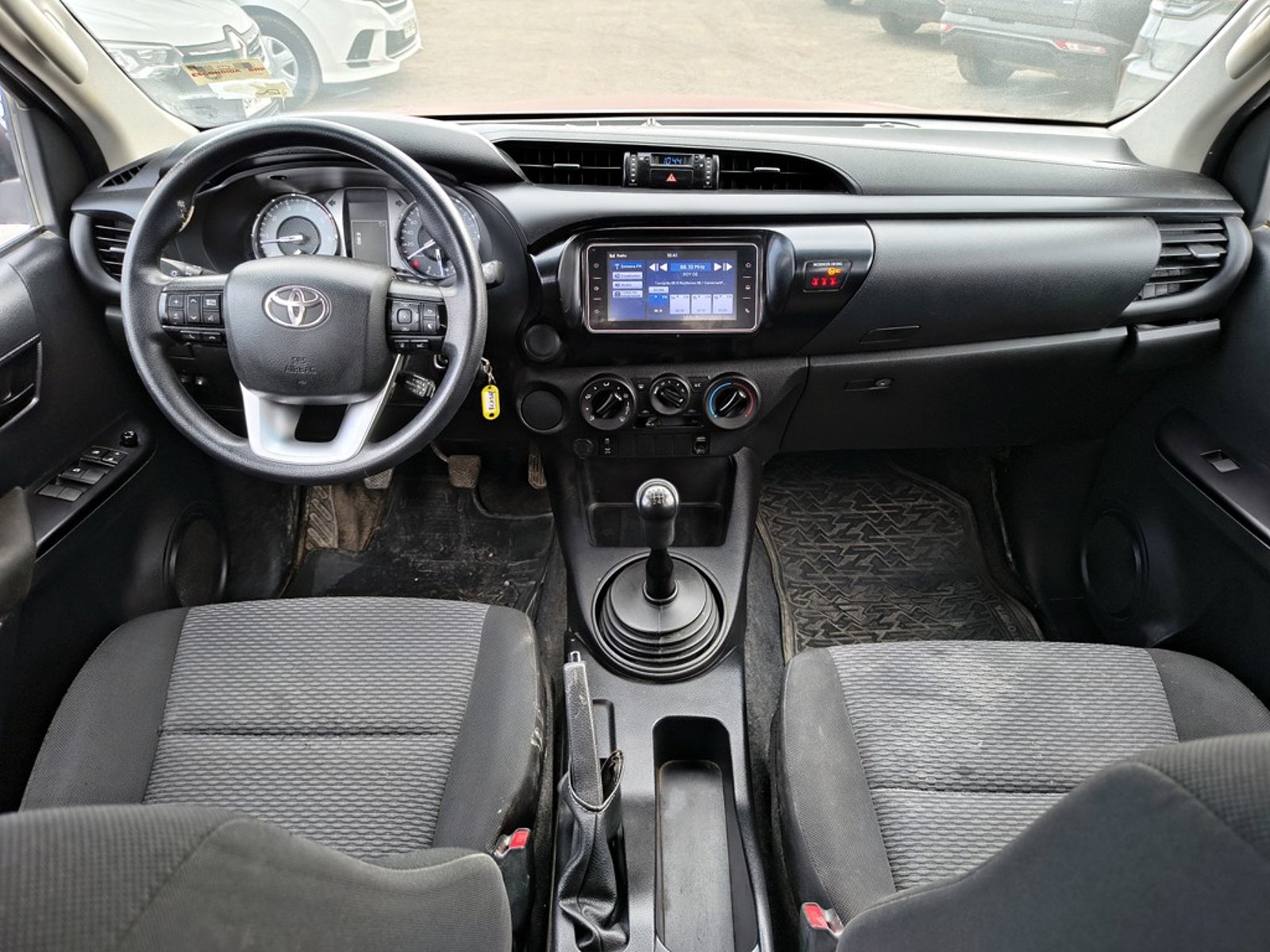 TOYOTA HILUX HILUX TSS 2.4 Diesel 4X2 T/M 2021 - Imagen 18 de 20