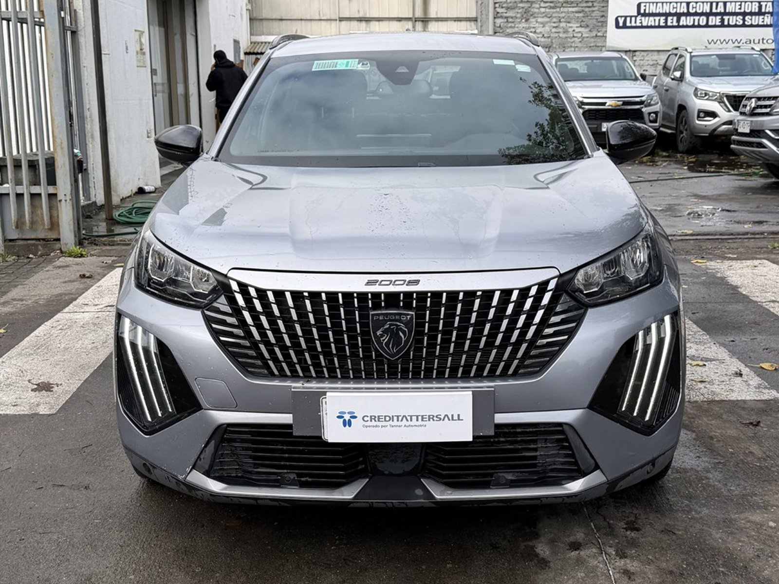 Peugeot 2008 1.5 ALLURE PACK  DIESEL AT 2025 - Foto 2 de 20