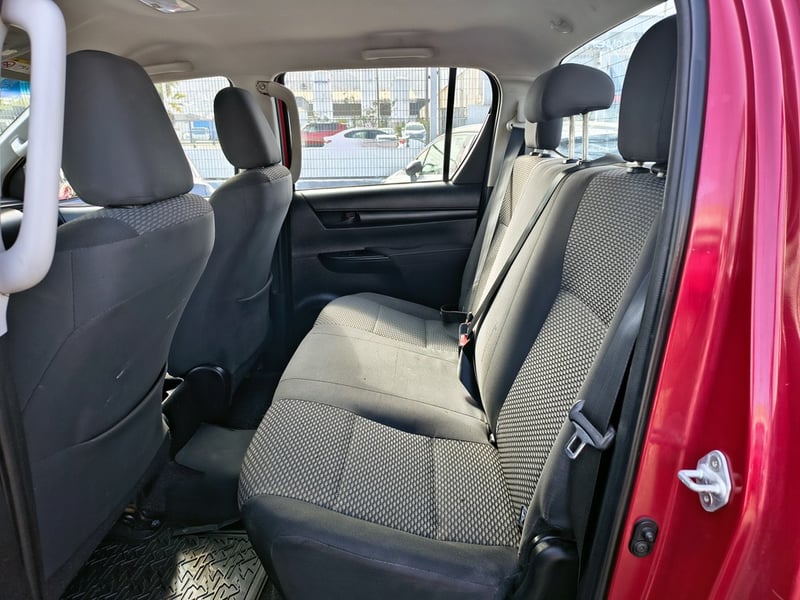 Toyota HILUX DX TSS 2.4 Diesel 4X2 T/M 2023 - Imagen 16 de 20