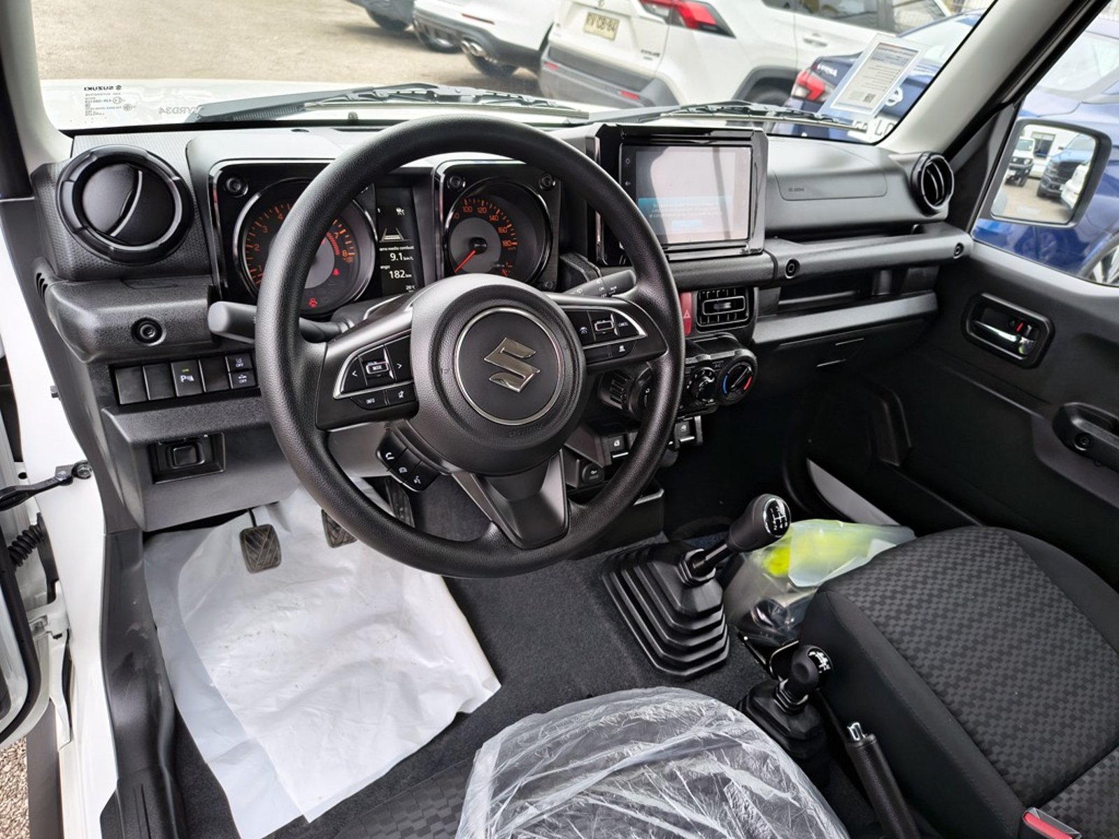 Suzuki JIMNY GL WINCHE MT 4X4 PRECIO+ IVA 2026 - Imagen 14 de 19