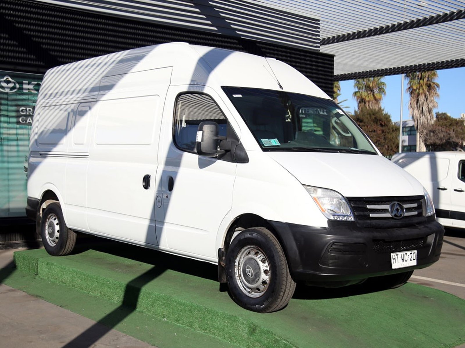 Maxus V80 2.5 4X2 CARGO VAN MT 5P 2016 - Foto 3 de 16