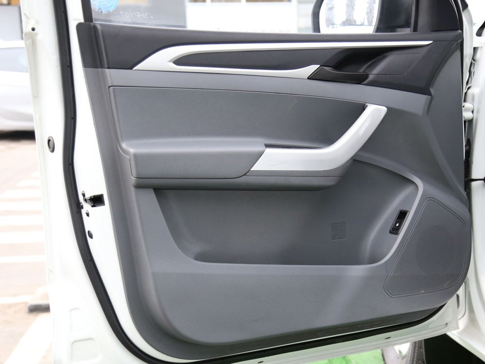 MAXUS T60 2.8 DX MT 4X4 DIESEL 2022 - Imagen 10 de 20