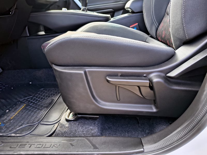 Jetour X70 1.5T GL 4X2 2024 - Imagen 9 de 20