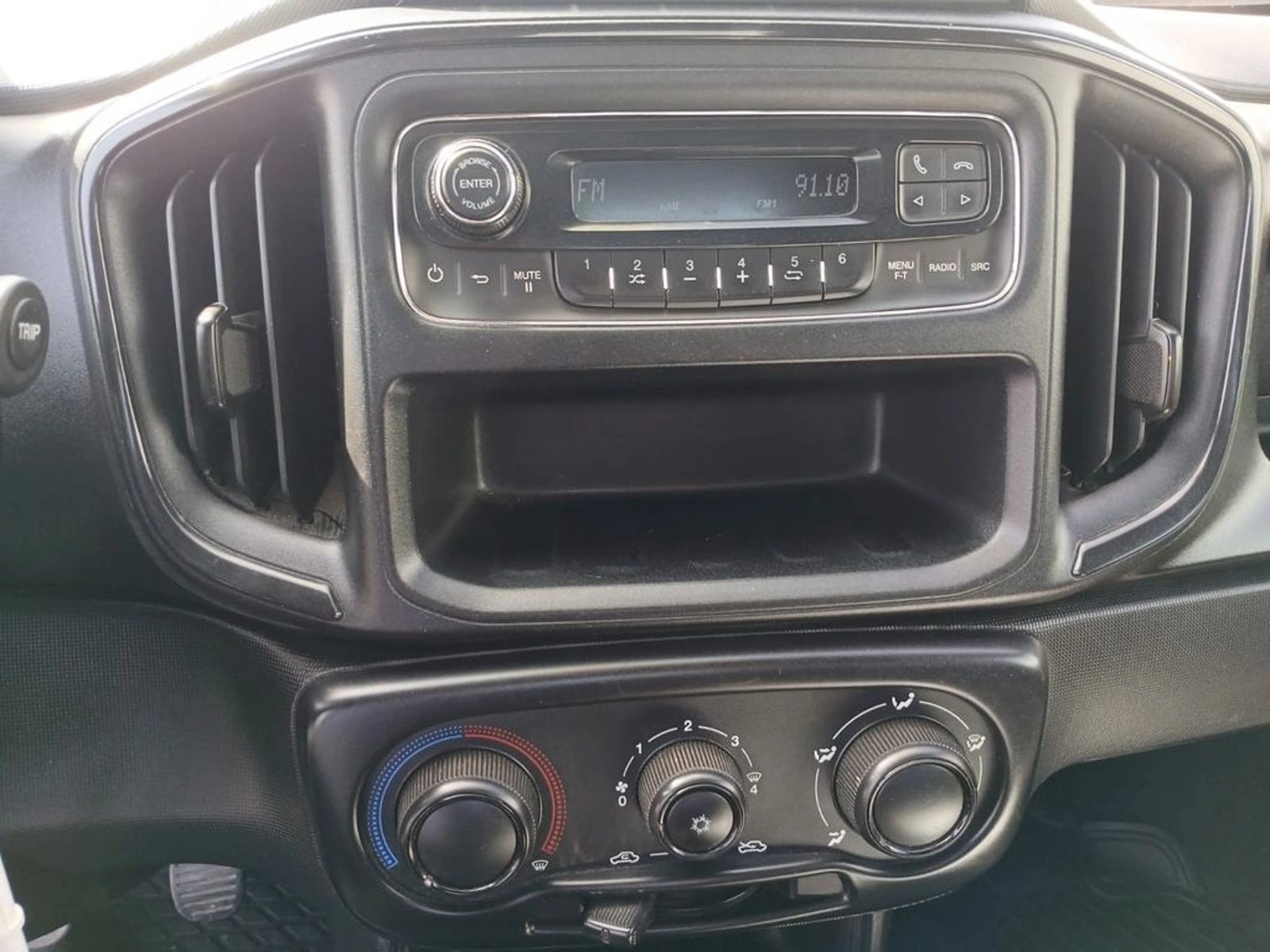 RAM 700 1.4 SLT 4X2 CAB. SIM. MT 2P 2021 - Imagen 16 de 20