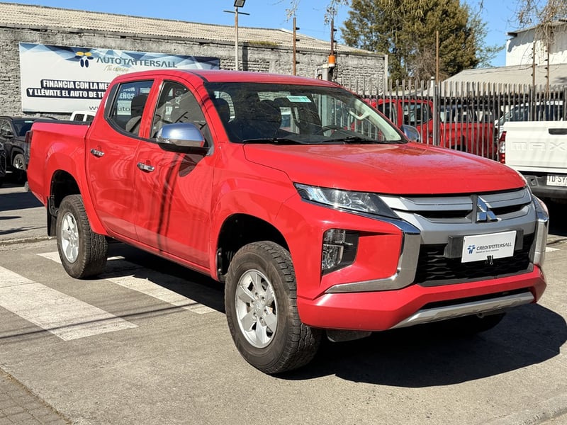 Mitsubishi L200 KATANA CR 2.4 4X2 2022 - Imagen 3 de 20