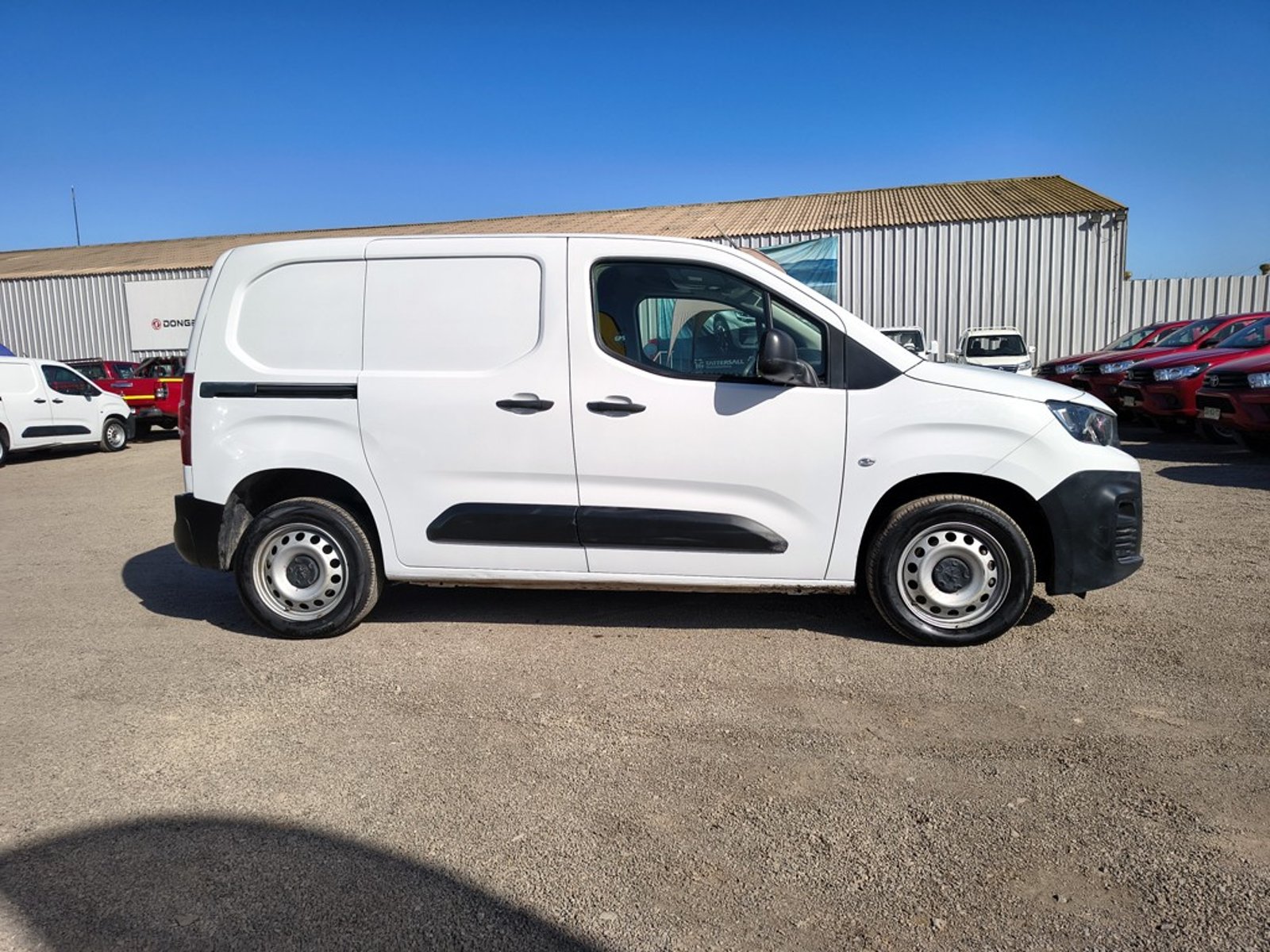 Peugeot PARTNER L1 BLUE HDI 2024 - Foto 4 de 14