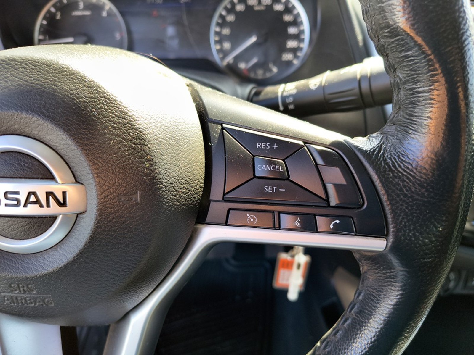 NISSAN NAVARA 2.3 Diesel 4x4 T/A 2023 - Imagen 12 de 18