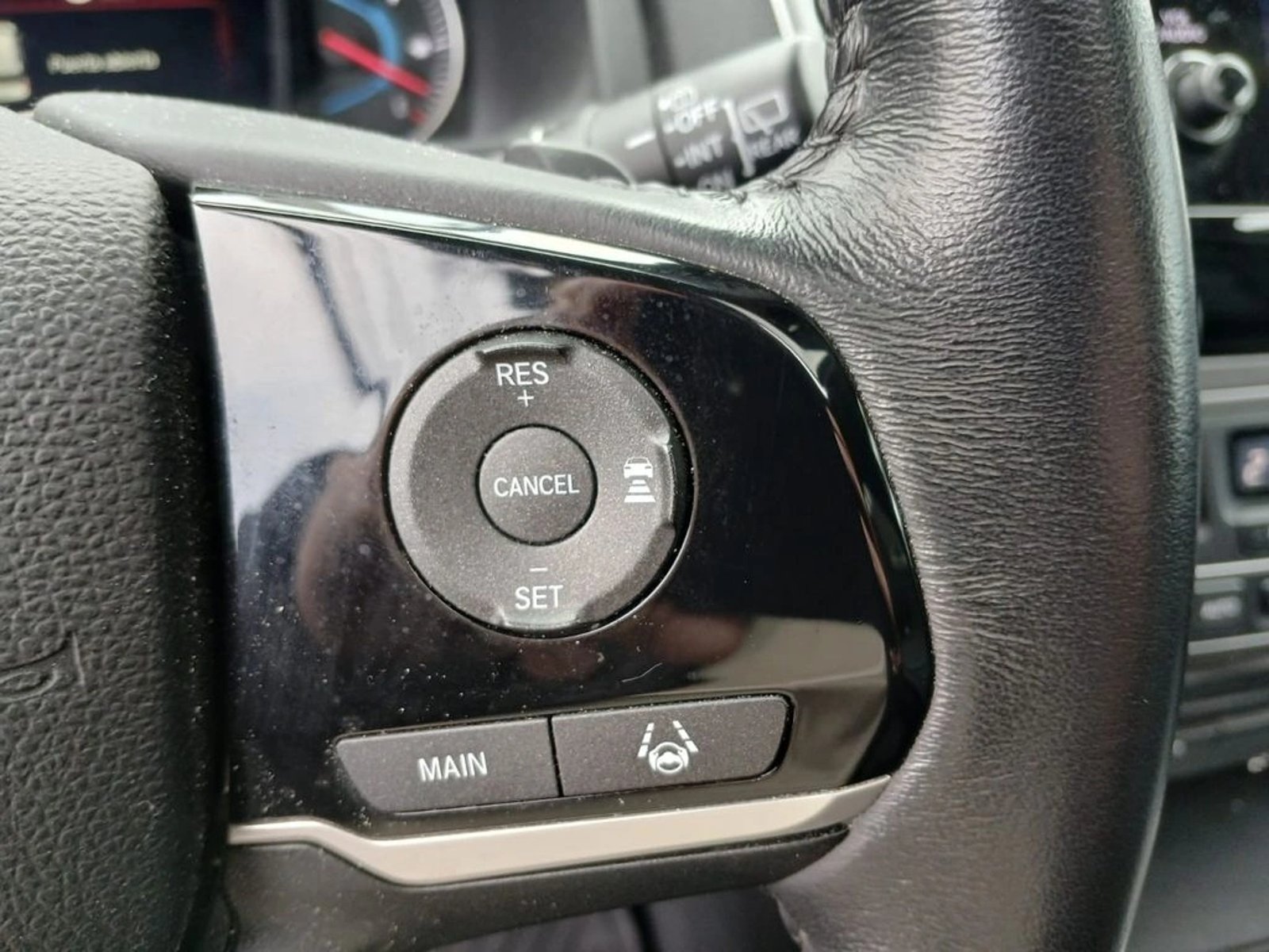 Honda PILOT PILOT Tourning 3.5 AWD 7 Pasajeros 2023 - Imagen 12 de 18