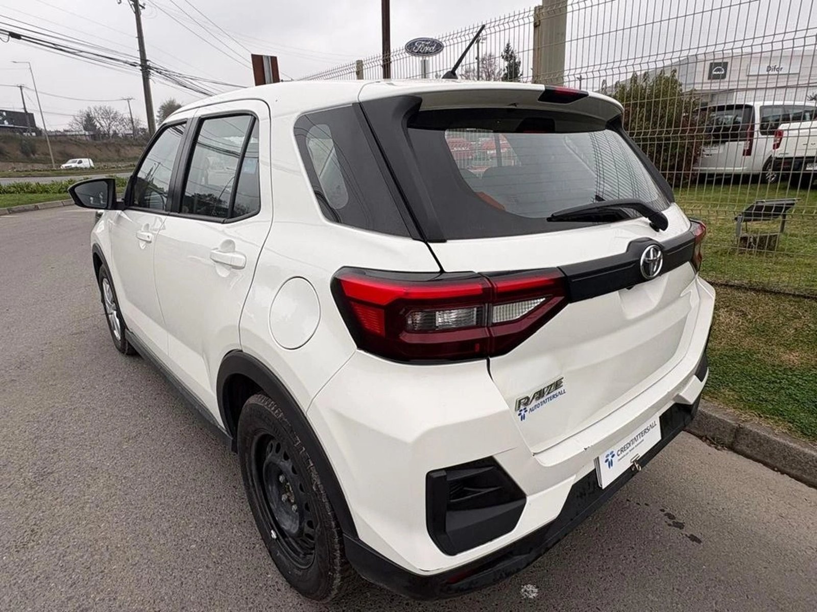 TOYOTA RAIZE 1.2 MT 2025 - Imagen 6 de 12