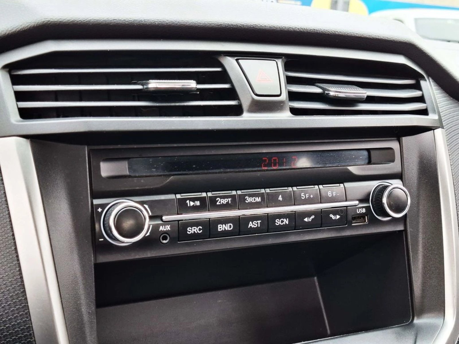Maxus T60 DX 2.0 4X4 MT 2024 - Imagen 19 de 20