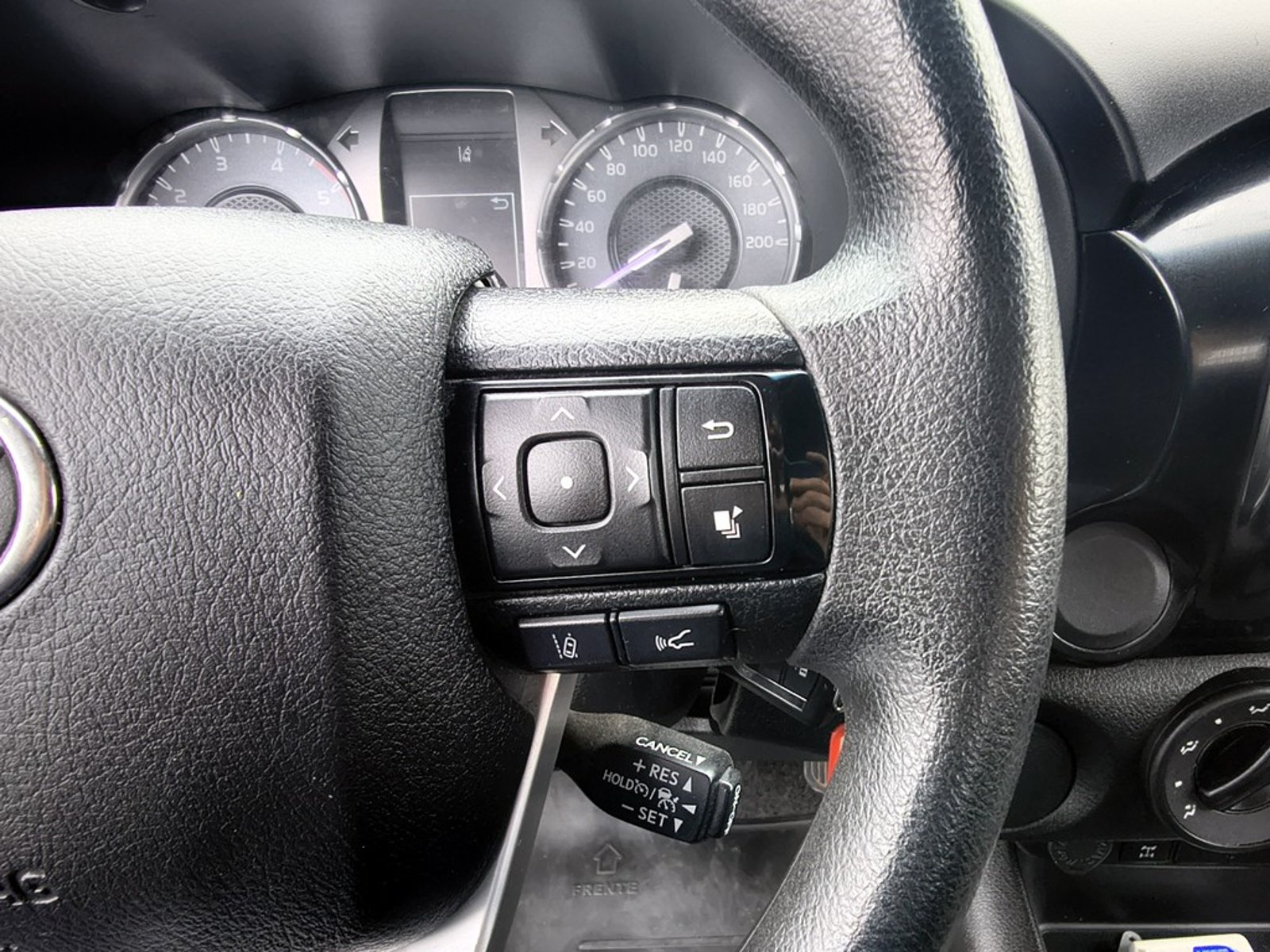 Toyota HILUX HILUX TSS 2.4 DIESEL 4X2 T/M 2021 - Imagen 15 de 20