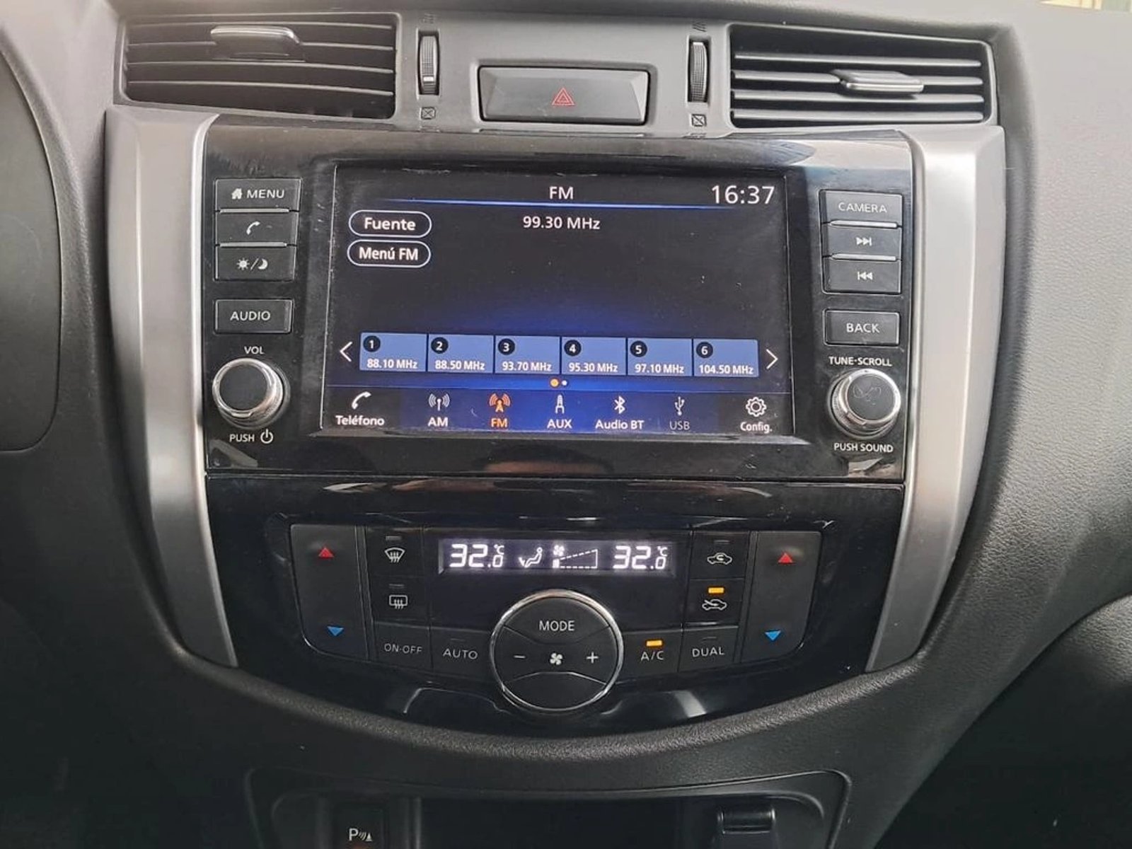 Nissan NAVARA 2.3 XE DC 4X2 MT 2024 - Imagen 20 de 20