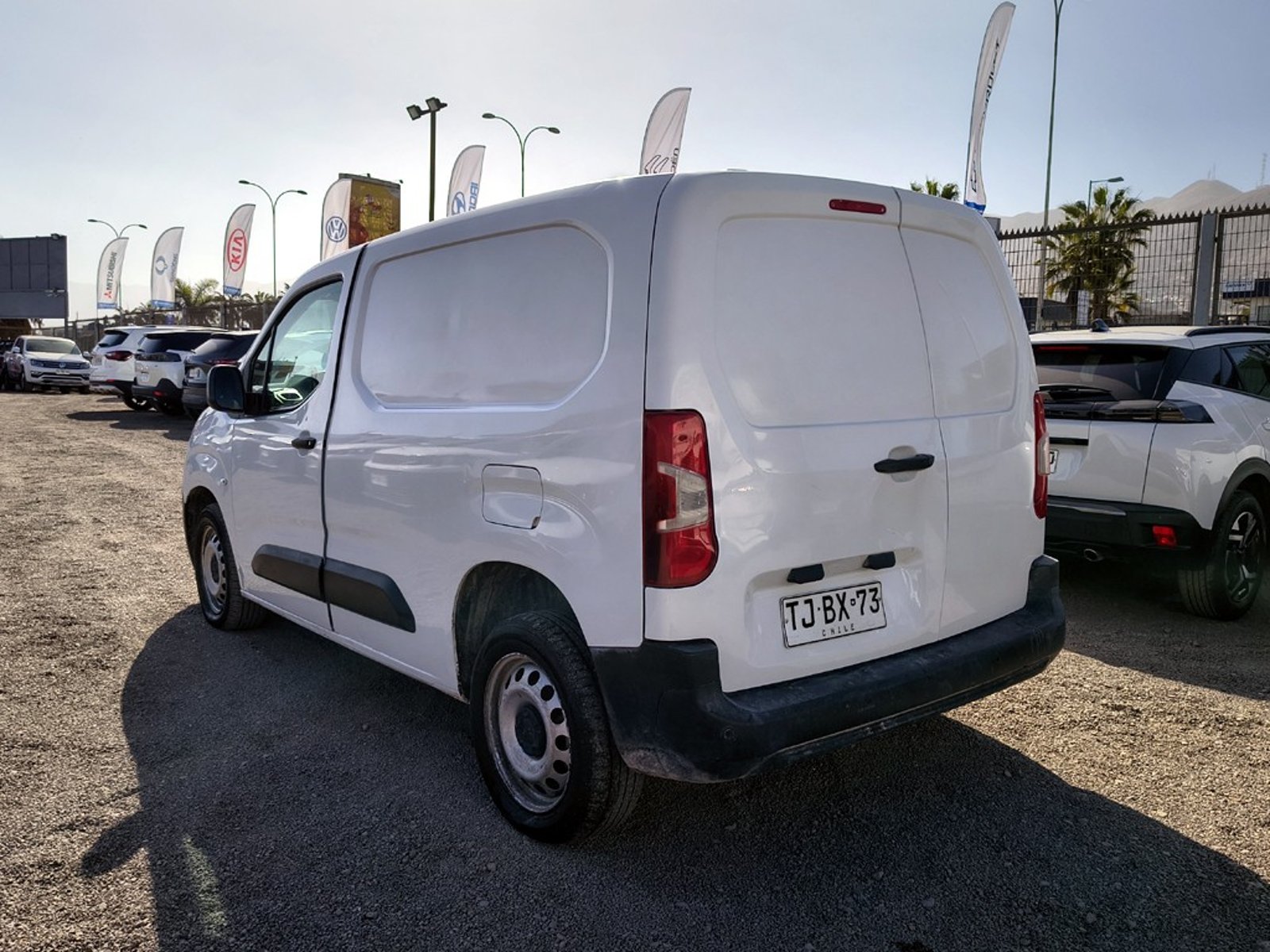 Peugeot PARTNER PARTNER L1 1.5 Diesel 4X2 T/M 2024 - Foto 5 de 15