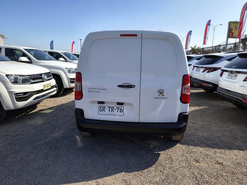 Peugeot PARTNER L1 1.5 Diesel 4X2 T/M 2023 - Imagen 4 de 16