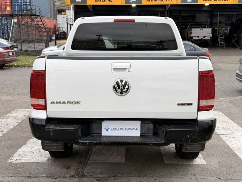 Volkswagen AMAROK 2.0 TRENDLINE 4X4 MT 2023 - Imagen 7 de 20