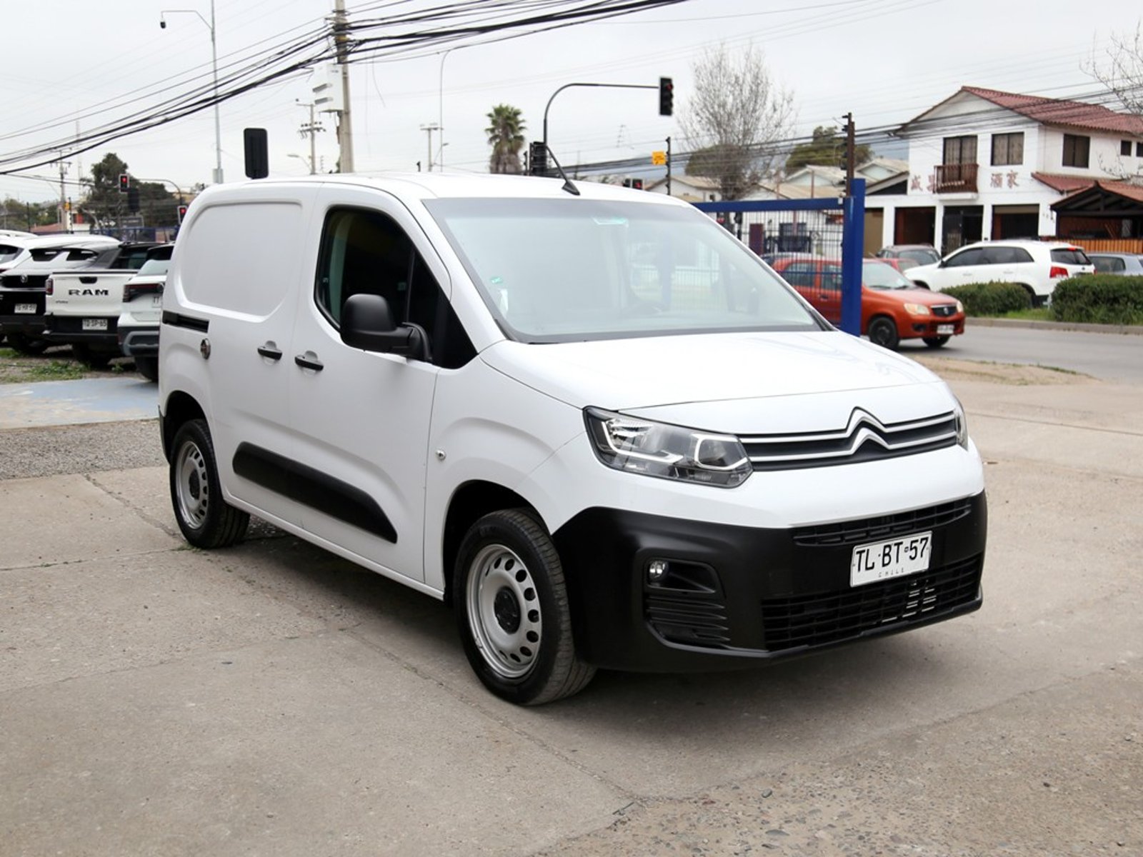 Citroën BERLINGO MT 2024 - Foto 3 de 20
