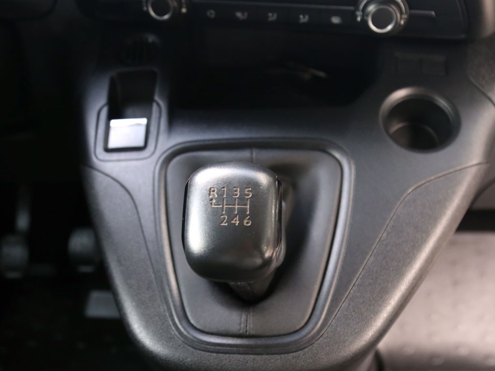 Peugeot PARTNER 1.5 L1 MT DIESEL 2024 - Imagen 18 de 20