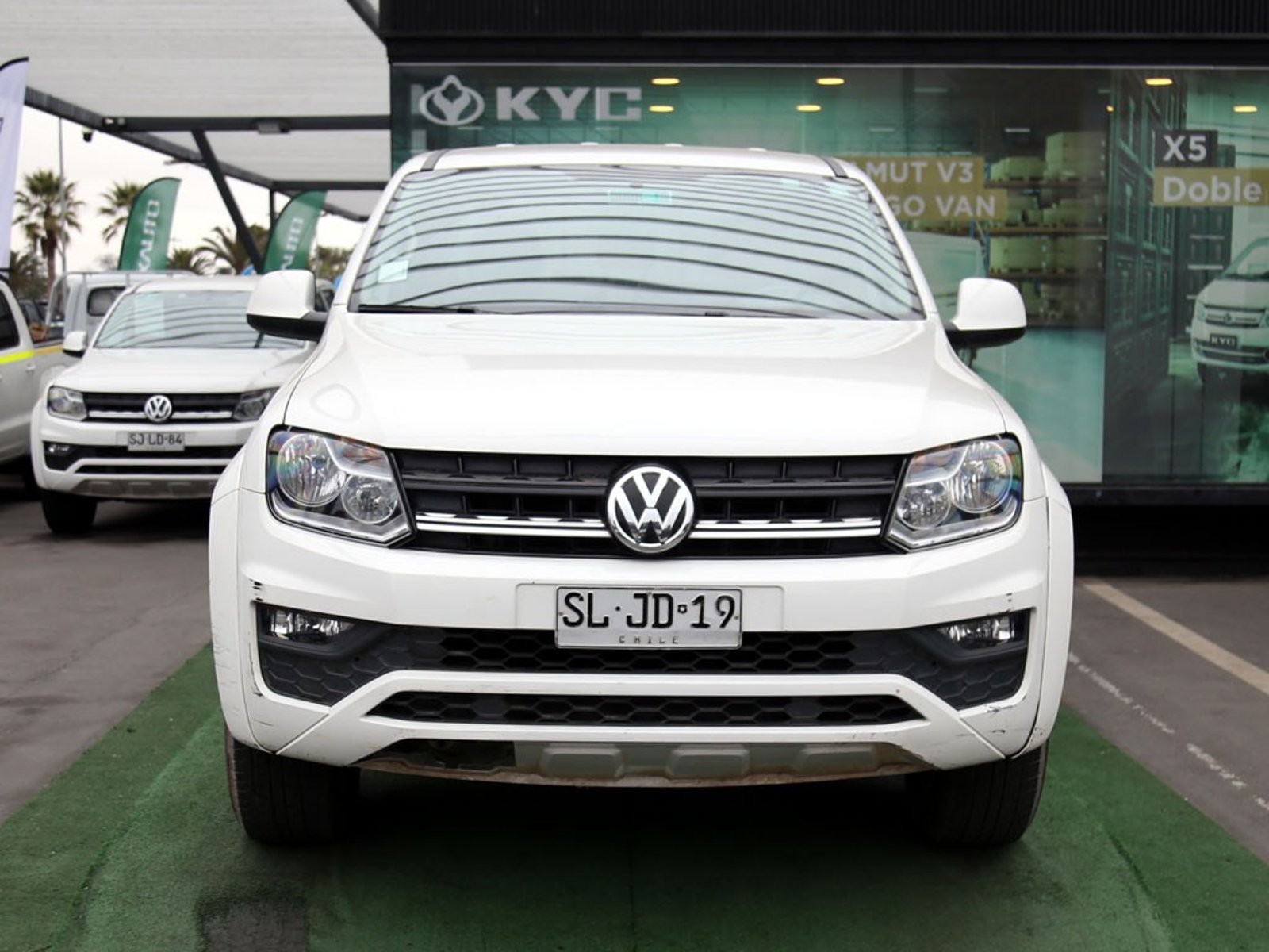 Volkswagen AMAROK TRENDLINE 2.0 DIESEL 4X2 T/M 2023 - Foto 2 de 20