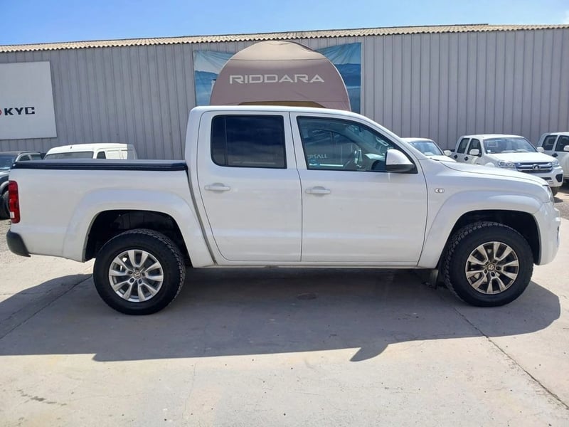 Volkswagen AMAROK 2.0 TRENDLINE 4X4 DIESEL MT 4P 2021 - Imagen 4 de 20
