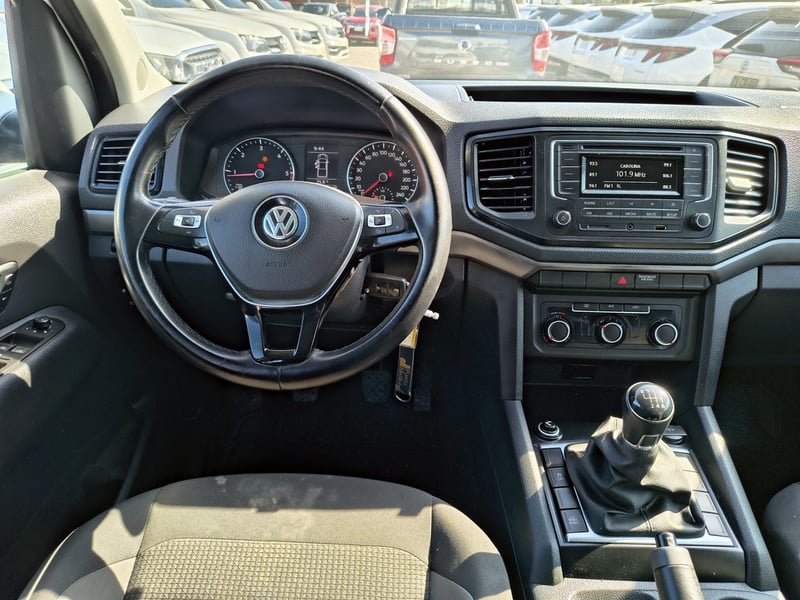 Volkswagen AMAROK 2.0 Diesel 4x2 T/M 2023 - Imagen 18 de 20