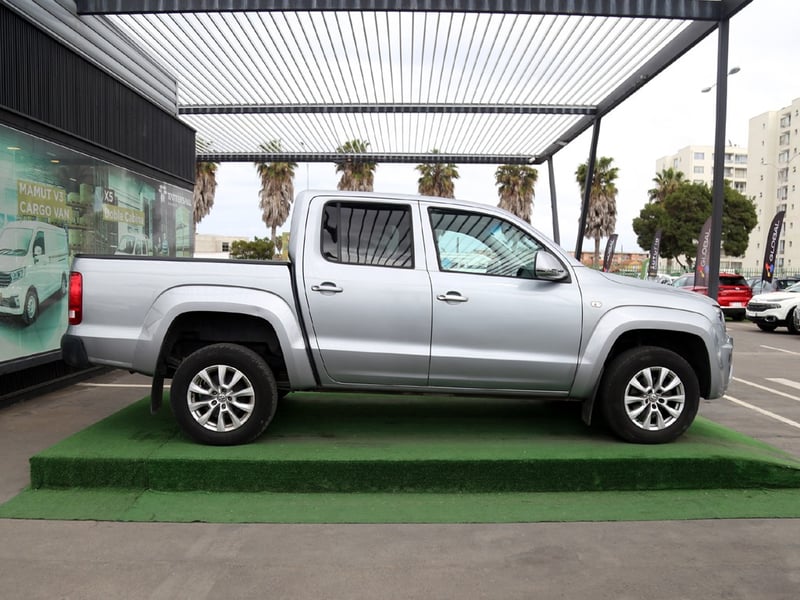 Volkswagen AMAROK 2.0 4X2 TRENDLINE MT 2023 - Imagen 4 de 20