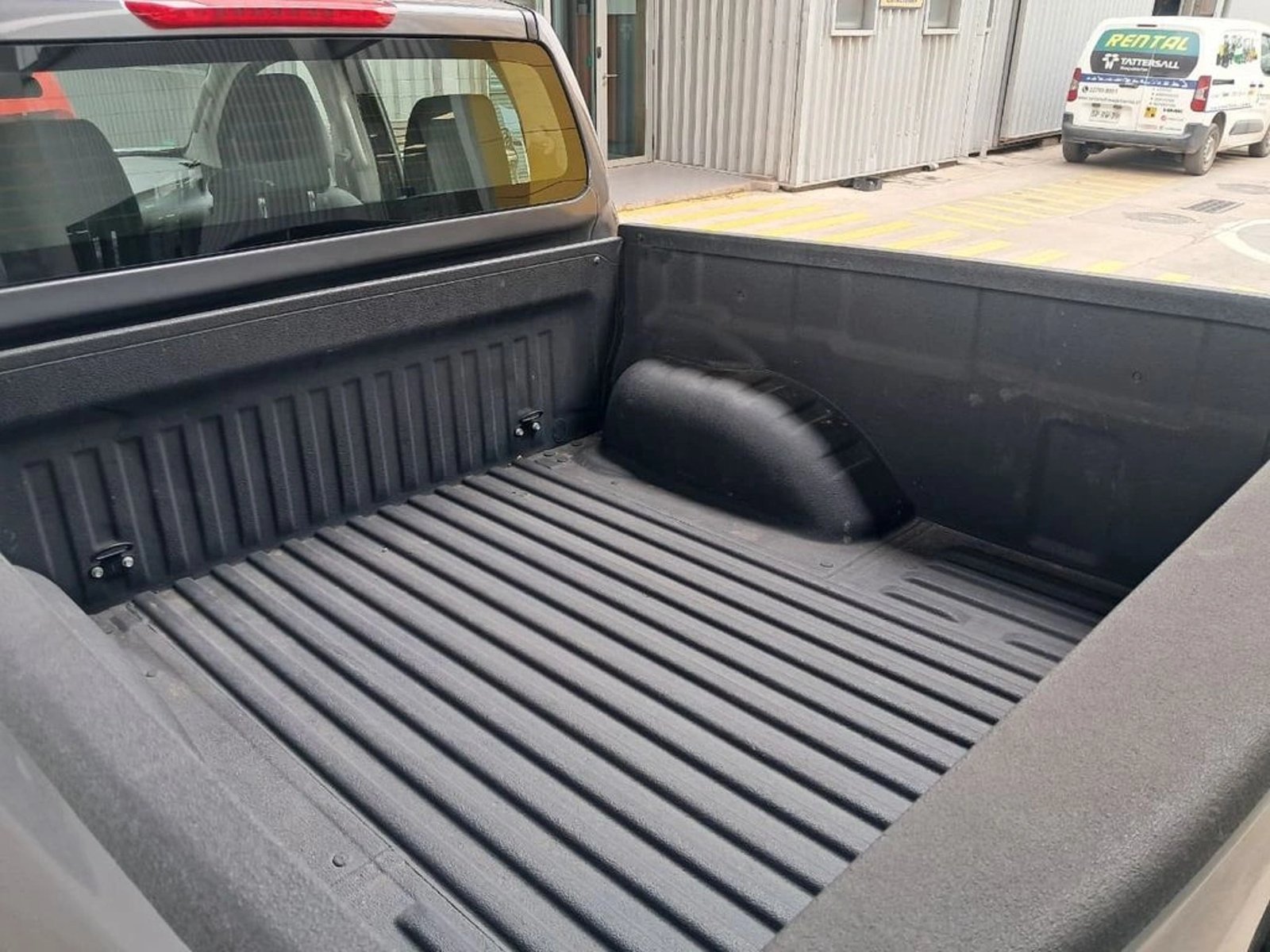 Nissan NAVARA 2.3 XE DC 4X4 AT 2023 - Imagen 11 de 20