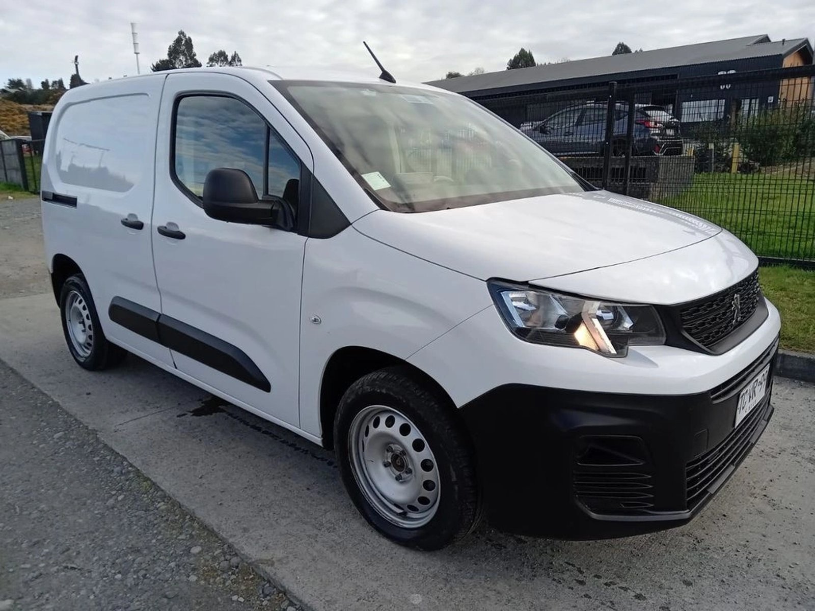 Peugeot PARTNER PARTNER 1.5 L1 2024 - Imagen 3 de 8
