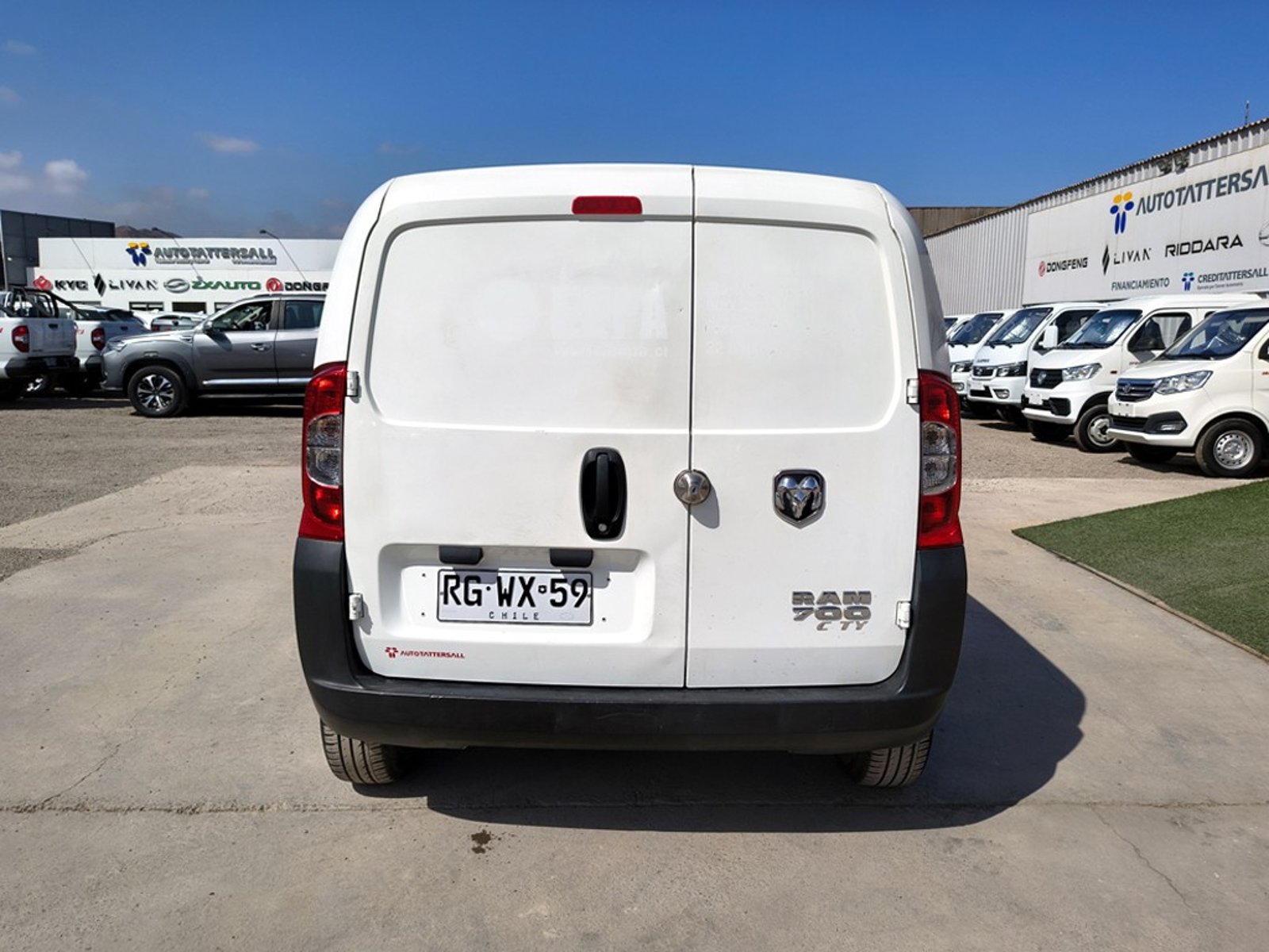 RAM V700 1.3 Gasolina 4x2 T/M 2022 - Imagen 6 de 13