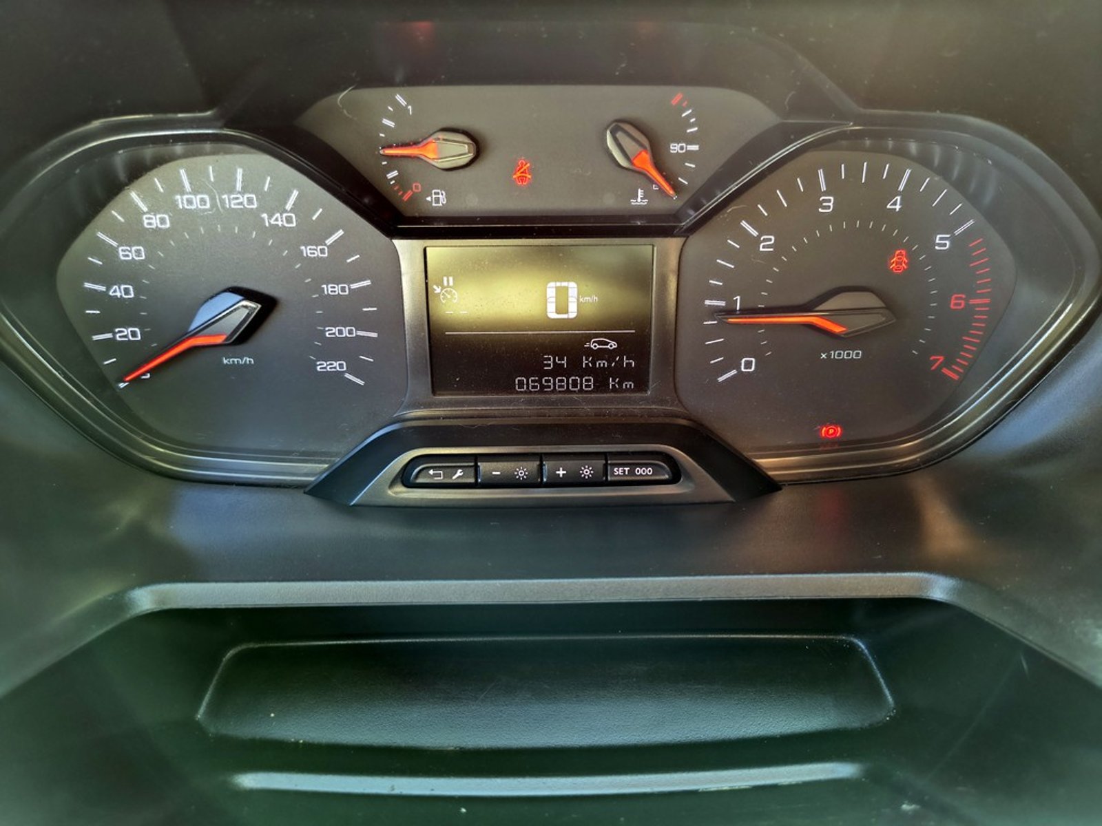 PEUGEOT PARTNER PARTNER L1 1.5 Diesel 4X2 T/M 2024 - Imagen 13 de 16