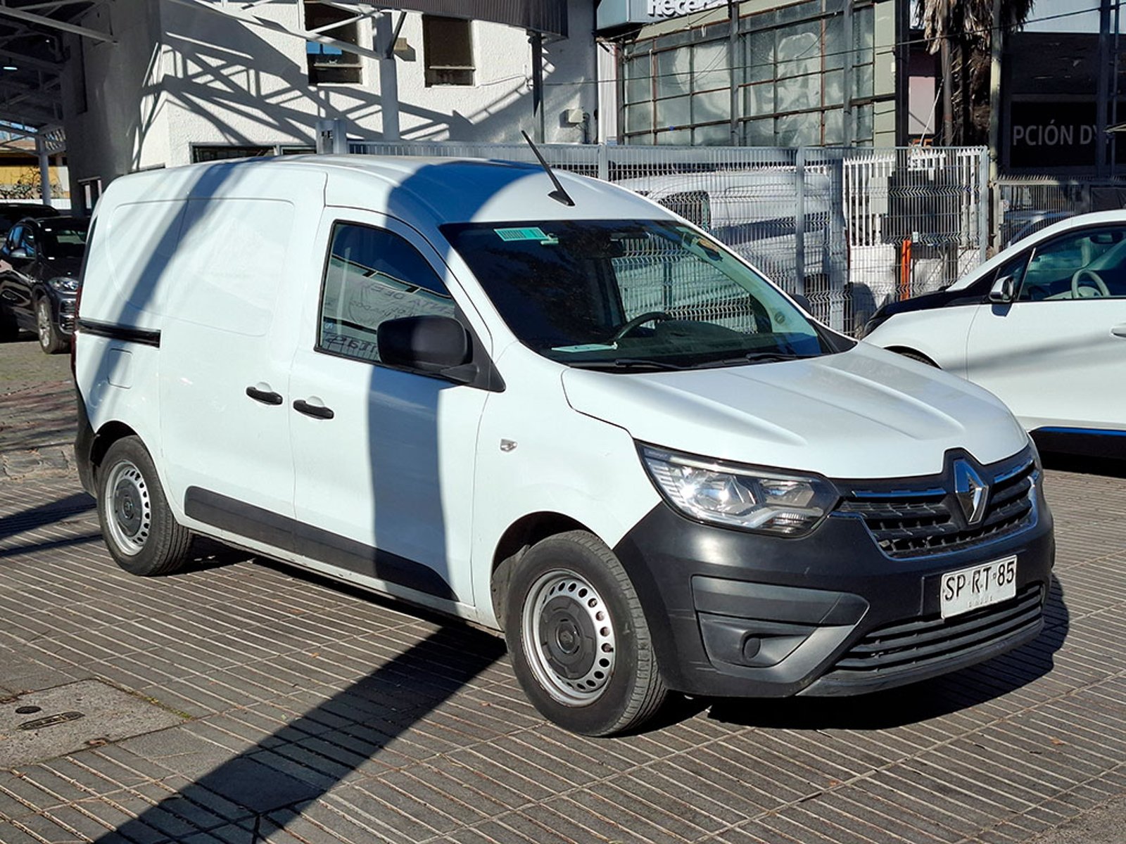 RENAULT EXPRESS 1.5 ZEN 2023 - Foto 3 de 20