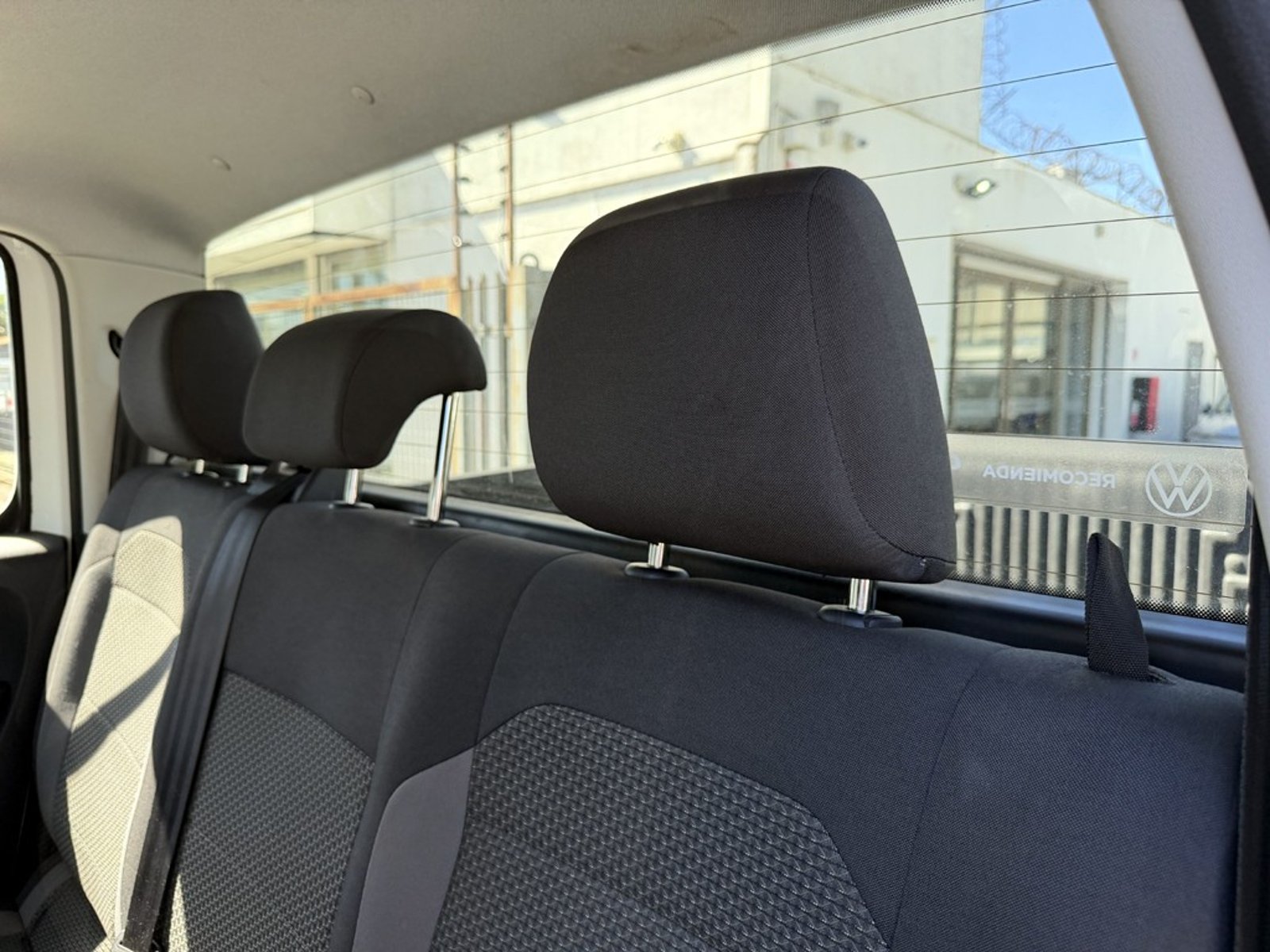 VOLKSWAGEN AMAROK 2.0 COMFORTLINE 2023 - Imagen 20 de 20