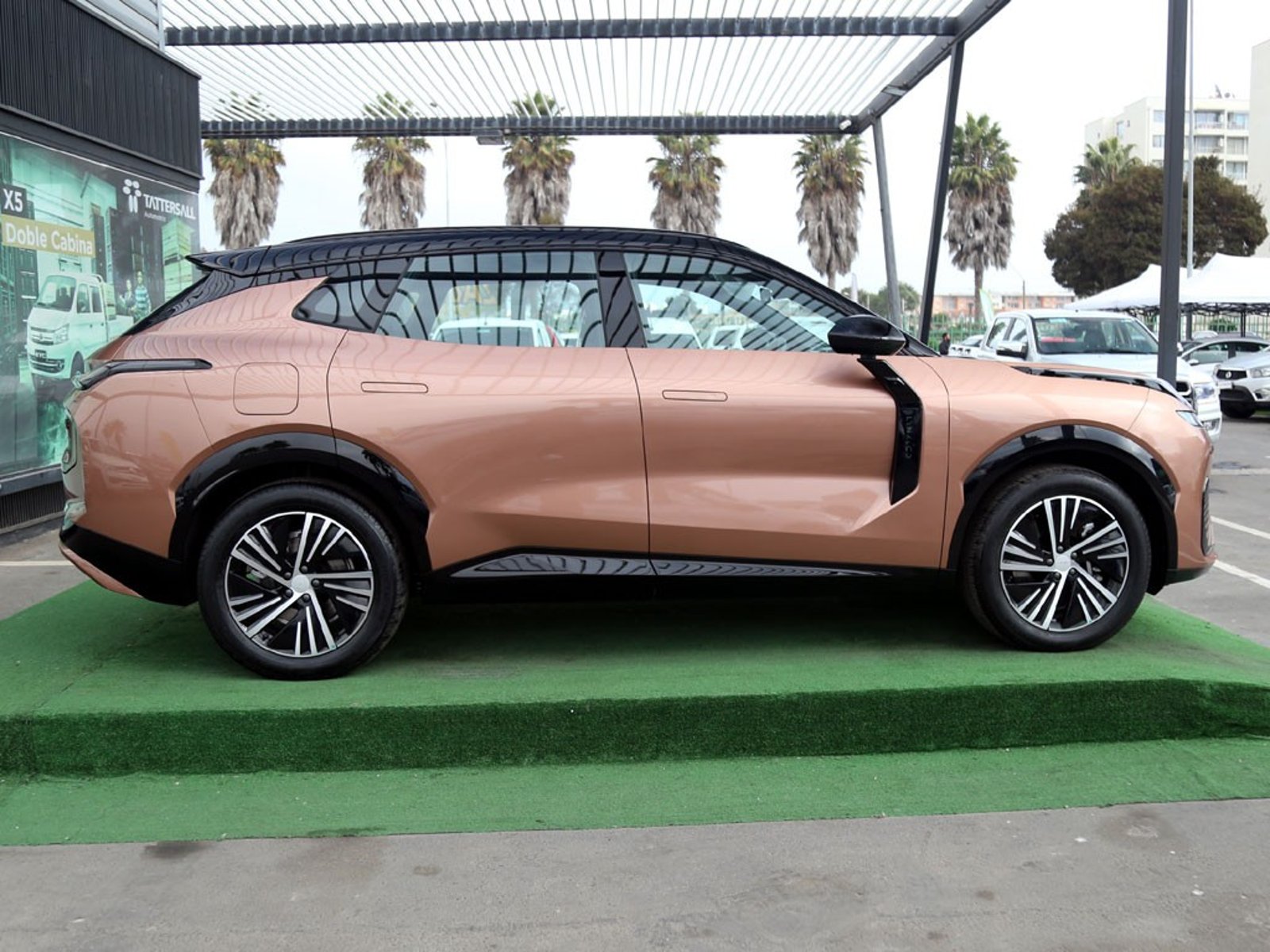 LYNK&CO 08 HALO HYBRID PHEV 1.5T 2026 - Imagen 4 de 20