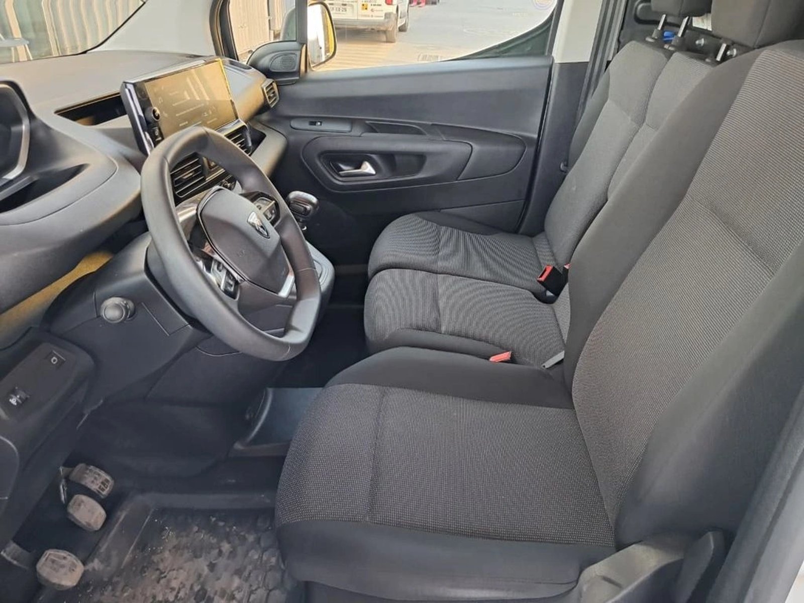 Peugeot PARTNER 1.5 L1 4X2 MT 2025 - Imagen 12 de 20