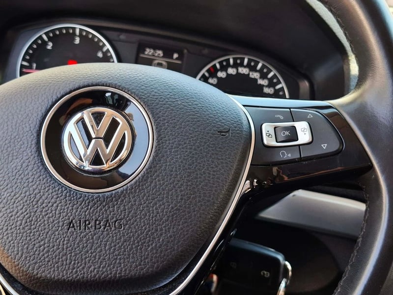 Volkswagen AMAROK 2.0 HIGHLINE 4MOTION AT 2023 - Imagen 18 de 20