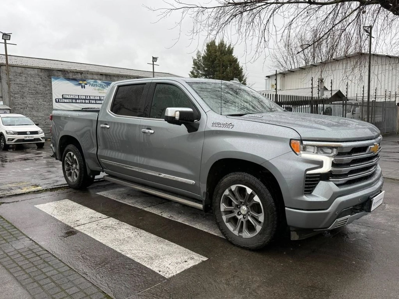 Chevrolet SILVERADO High Country 4X4 3.0 DIESEL AUT 2024 - Imagen 3 de 20