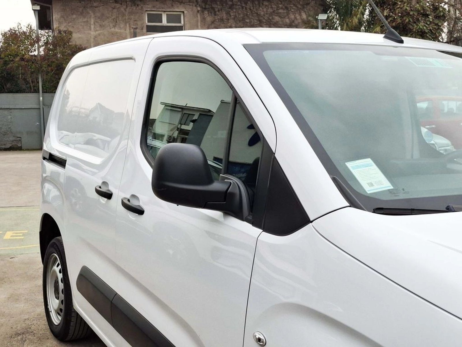 Citroën BERLINGO 1.5 2024 - Imagen 4 de 20