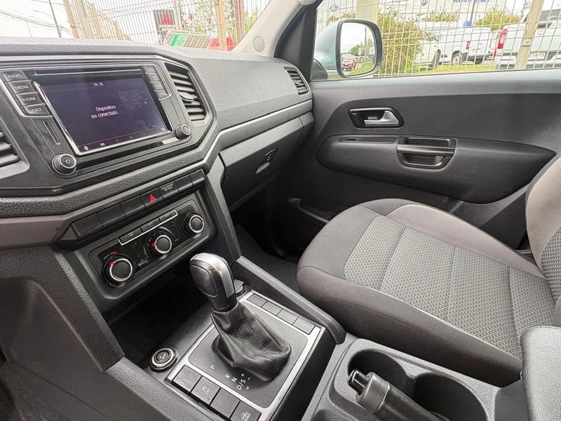 Volkswagen AMAROK 2.0 COMFORTLINE 4MOTION 4X4 2023 - Imagen 9 de 12
